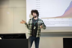 ssociate Professor Jonathan Økland Torstensen presented research on nanotechnology and hydrogen